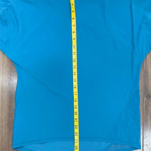 Lululemon women’s Ice cave Long Sleeve Casual Top - Picture 6 of 9